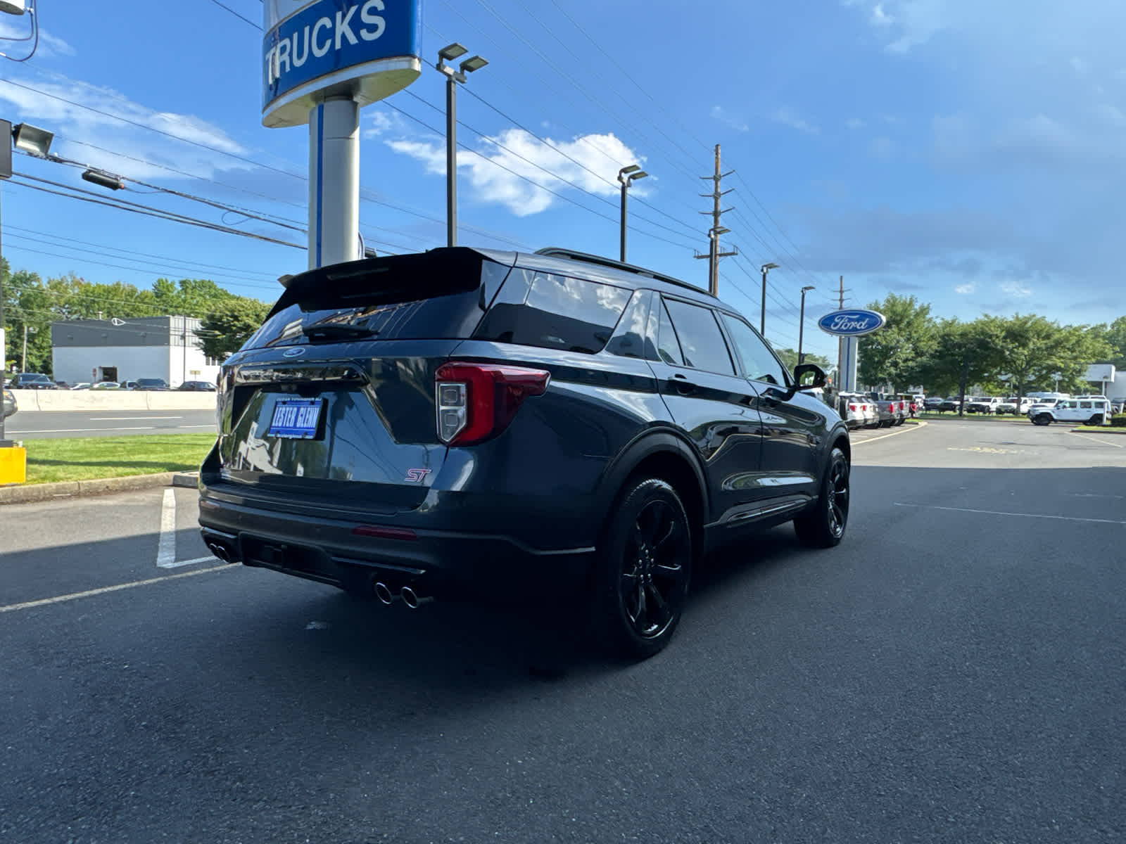 2023 Ford Explorer ST
