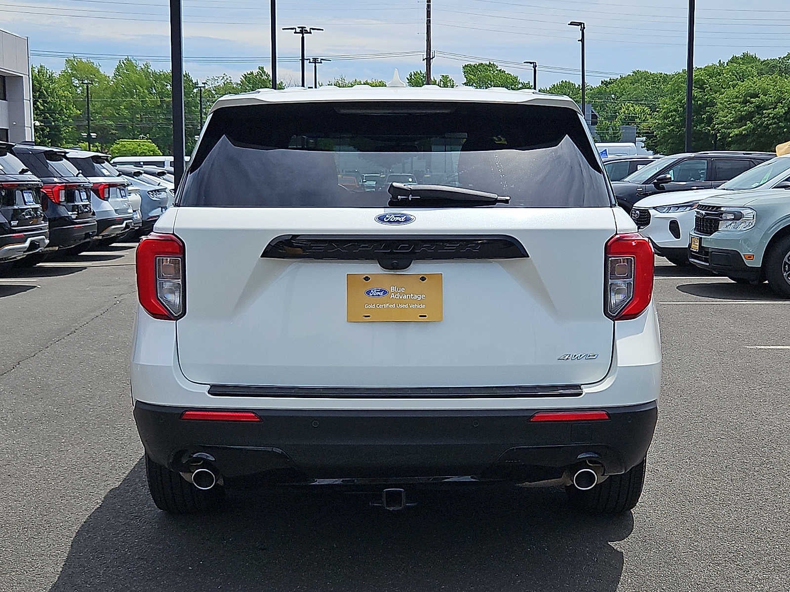 2022 Ford Explorer ST-Line