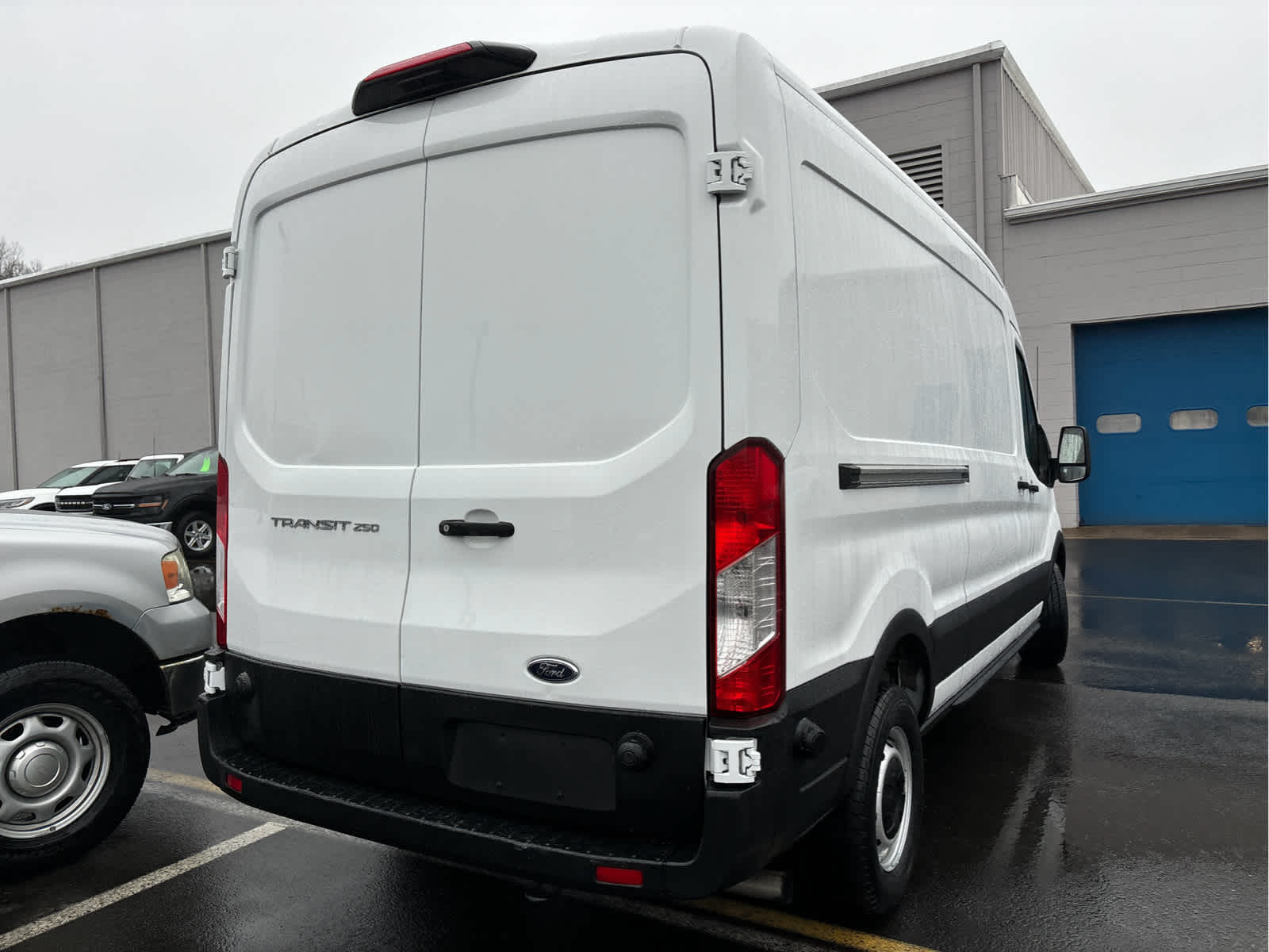2024 Ford Transit T-250 148" Med Rf 9070 GVWR RWD