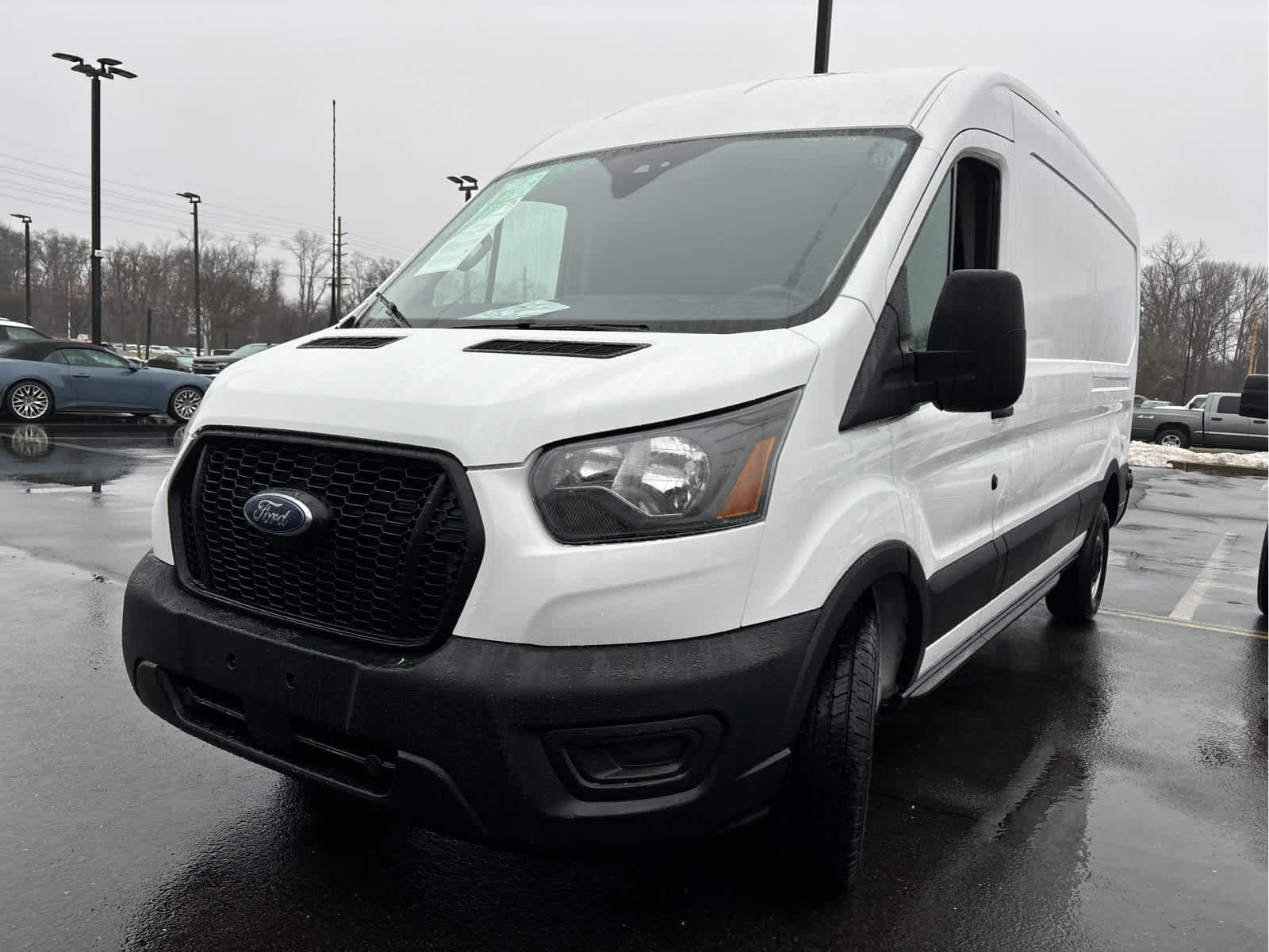 2024 Ford Transit T-250 148" Med Rf 9070 GVWR RWD