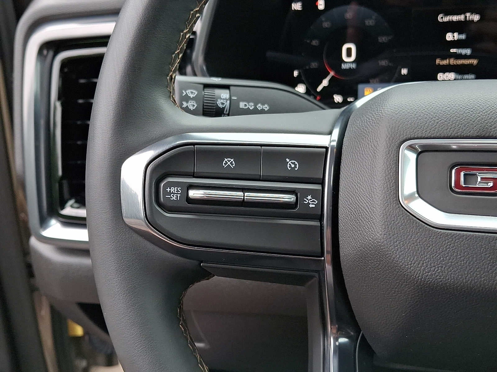 2024 GMC Canyon 4WD AT4