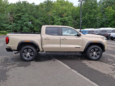 2024 GMC Canyon 4WD AT4