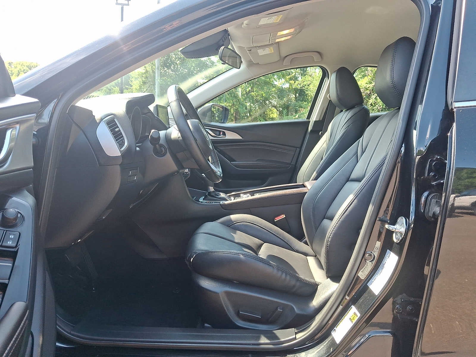 2018 Mazda Mazda3 5-Door Touring