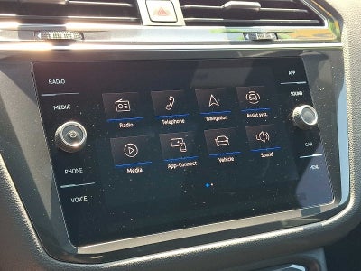 2023 Volkswagen Tiguan SE R-Line Black