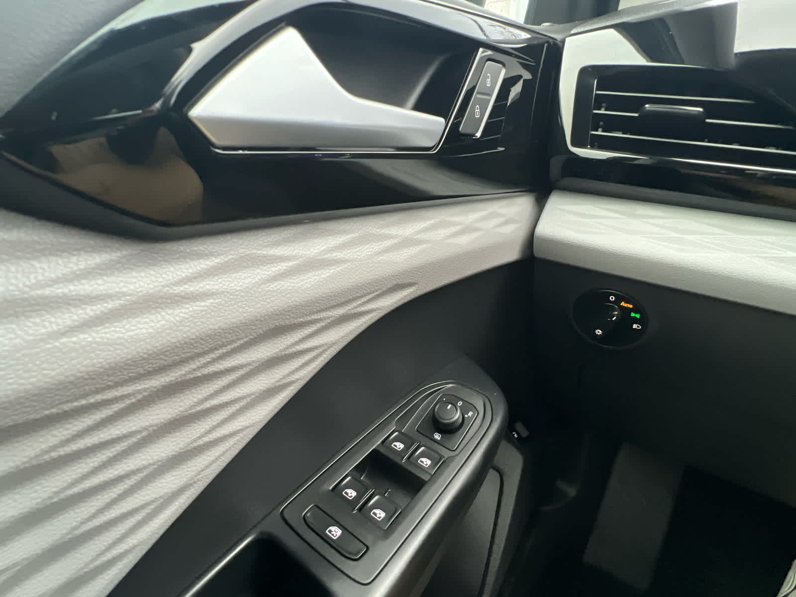 2022 Volkswagen Taos S