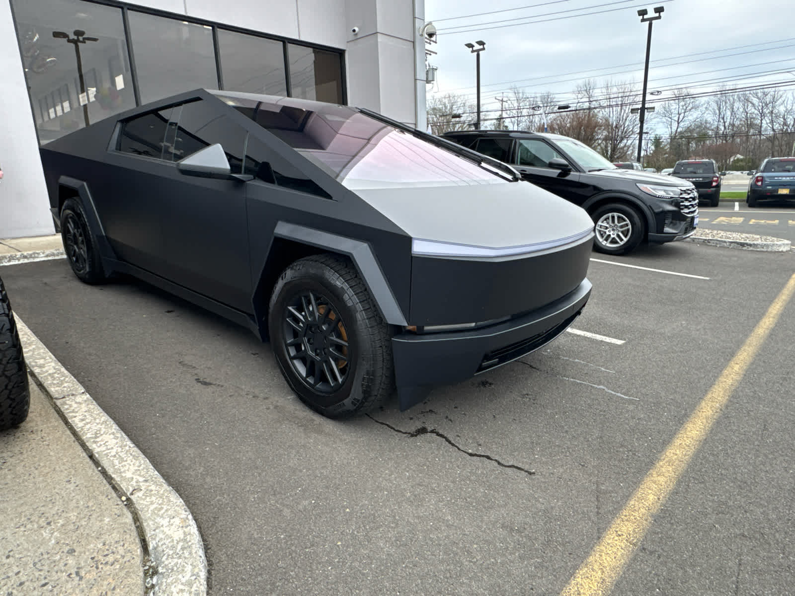 2025 Tesla Cybertruck Cyberbeast