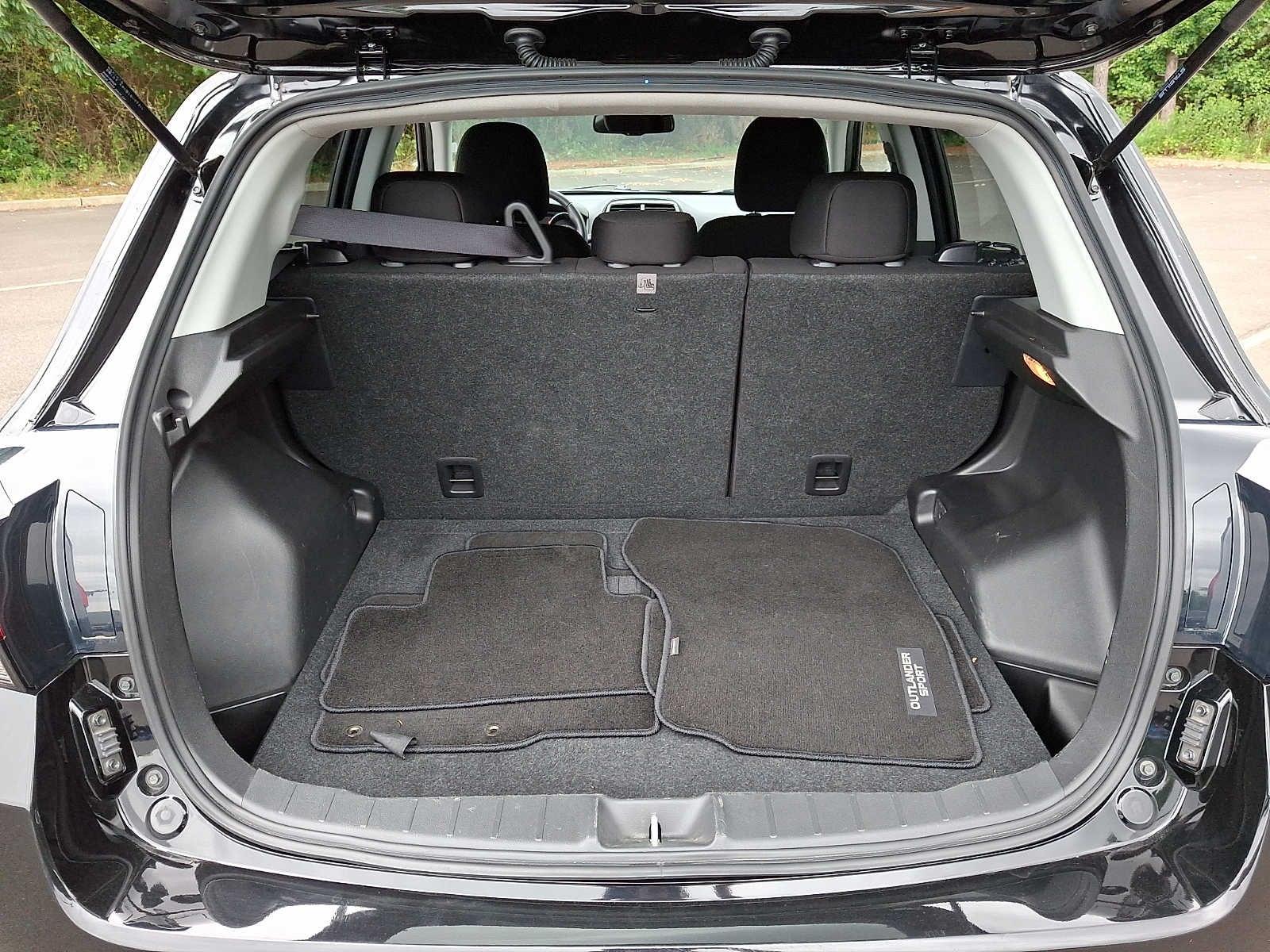 2025 Mitsubishi Outlander Sport LE
