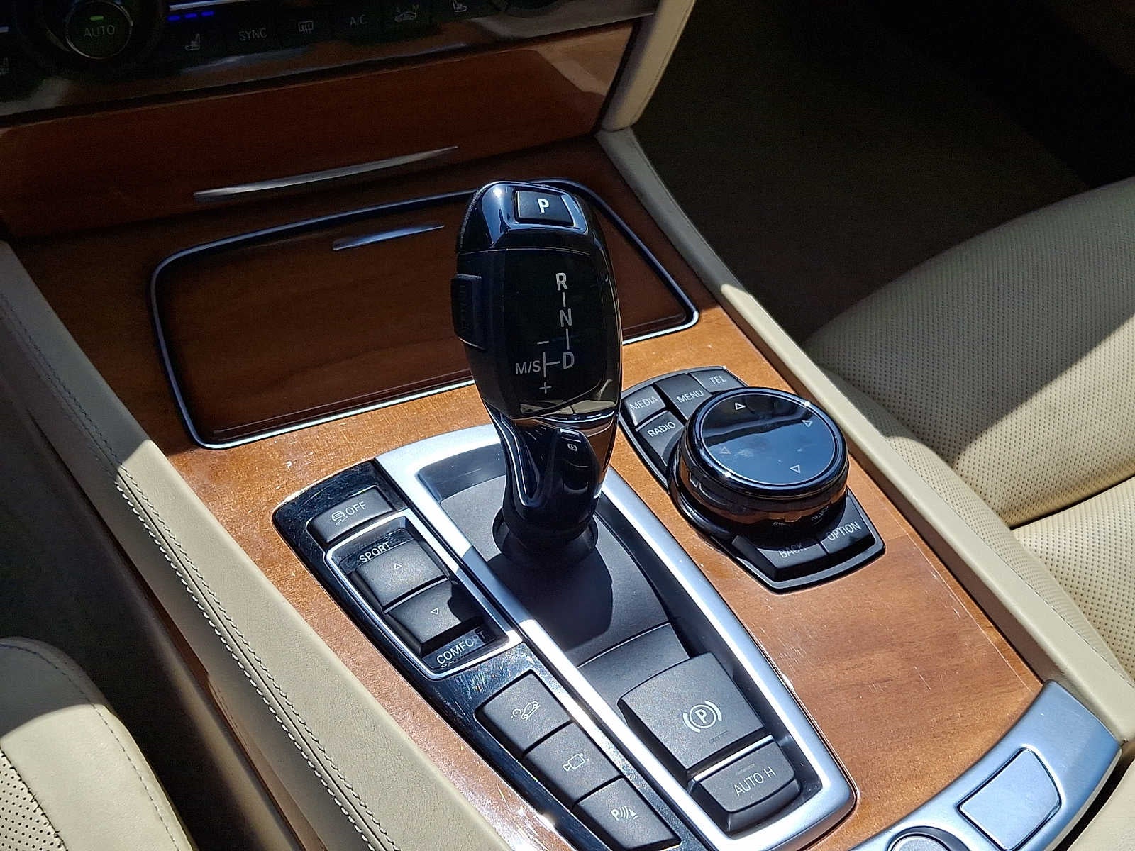2015 BMW 750Li xDrive 750Li xDrive