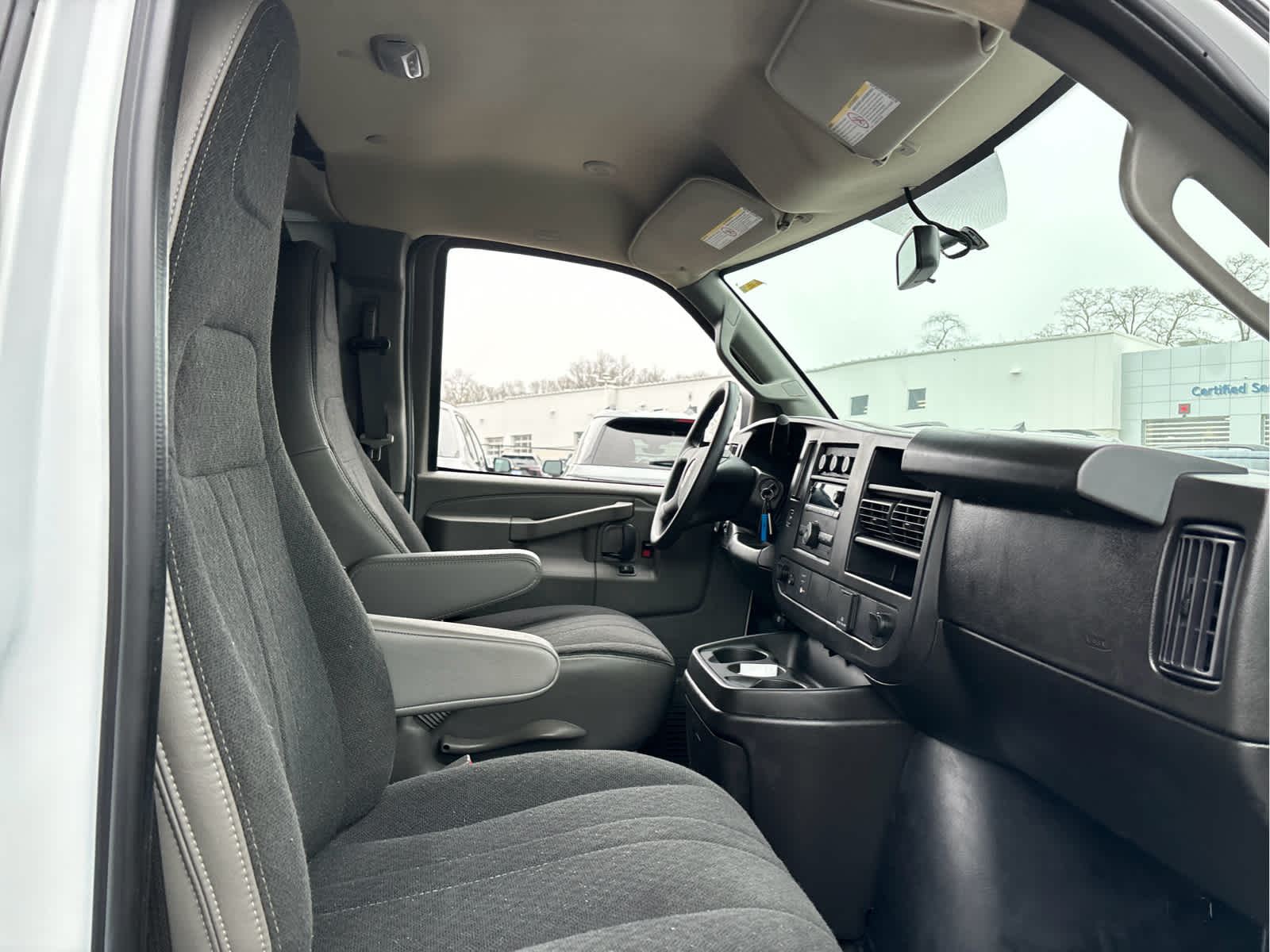 2024 Chevrolet Express Cargo Van RWD 2500 135"