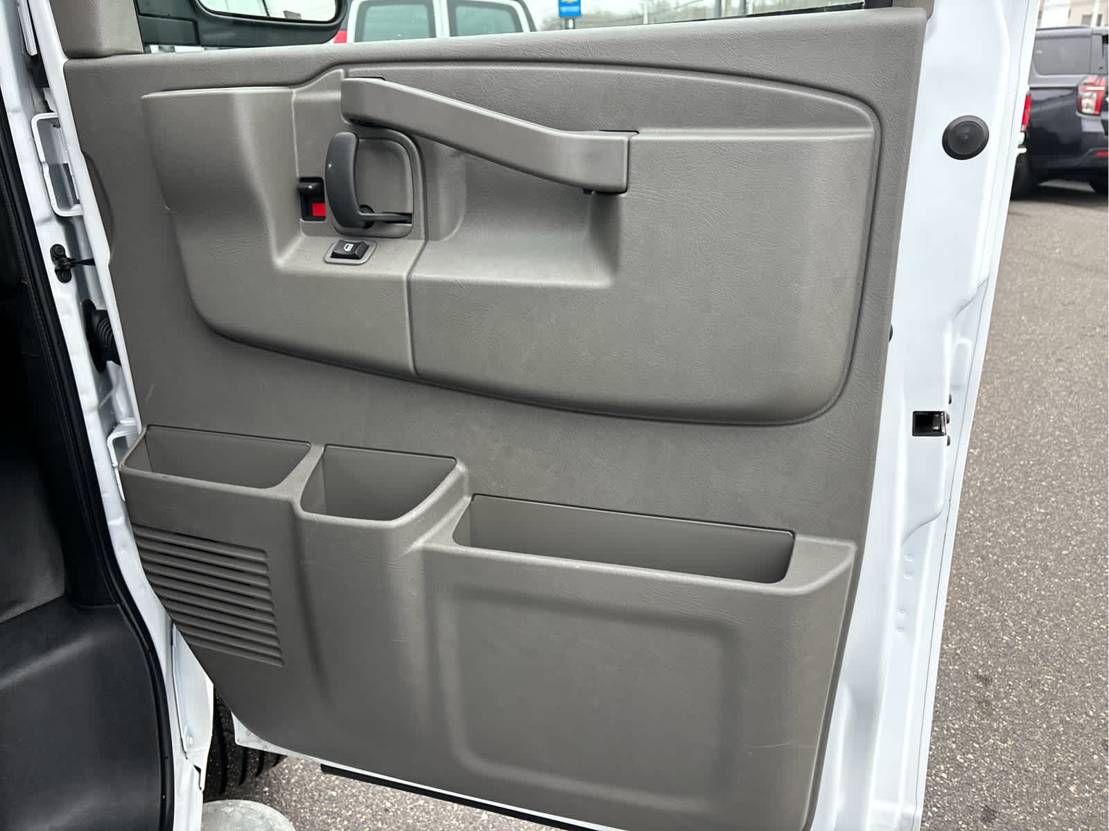 2024 Chevrolet Express Cargo Van RWD 2500 135"