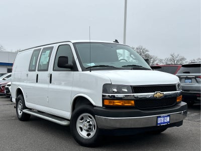 2024 Chevrolet Express Cargo Van RWD 2500 135"