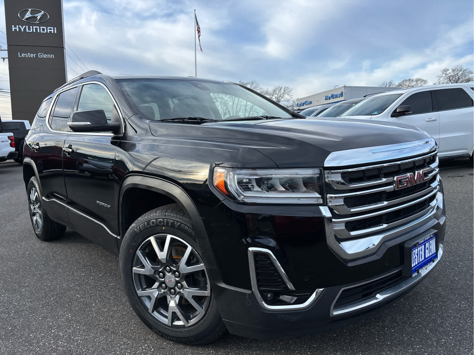 2023 GMC Acadia SLT