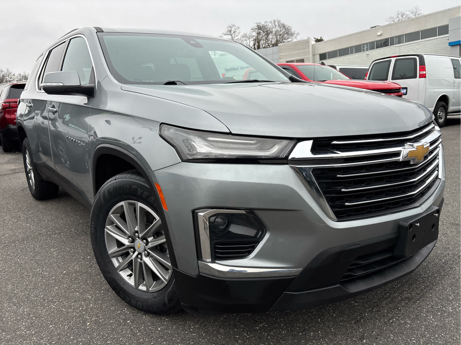 2023 Chevrolet Traverse LT Cloth