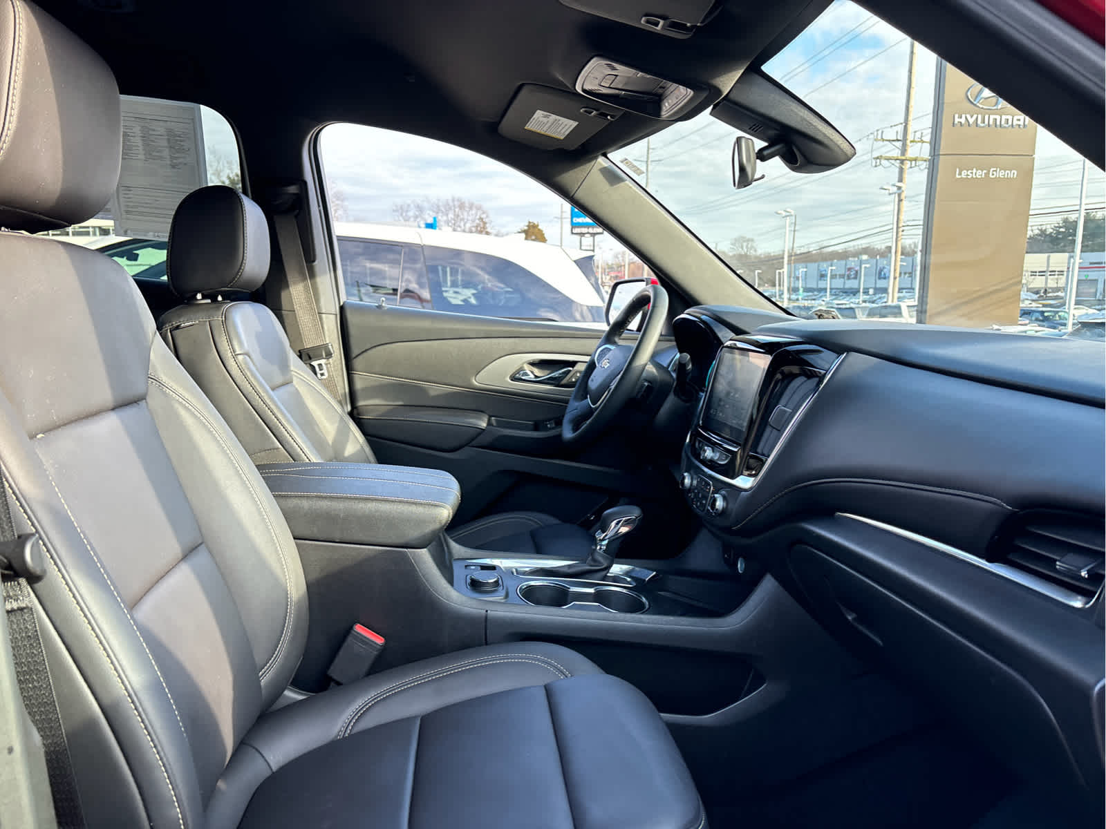 2023 Chevrolet Traverse LT Leather