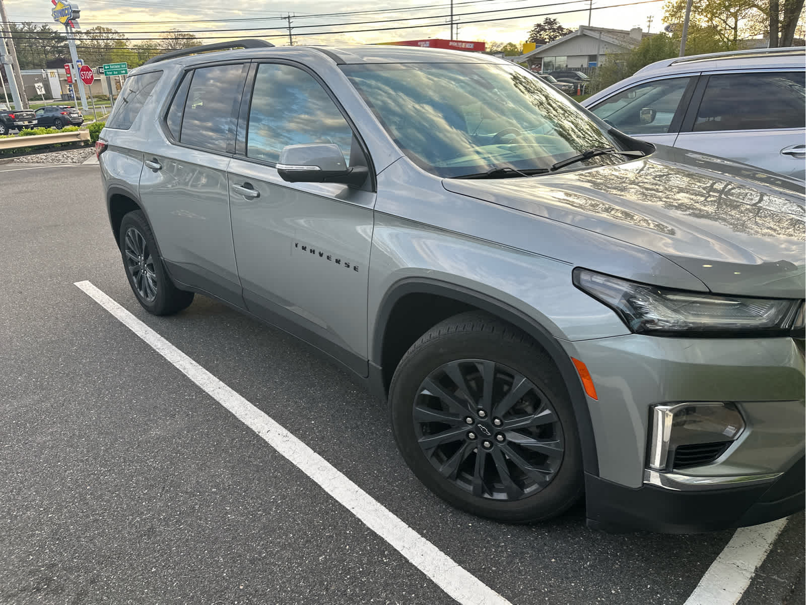 2023 Chevrolet Traverse RS