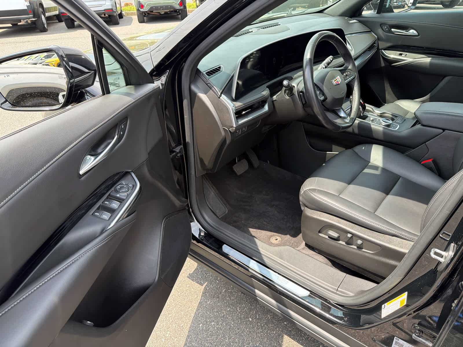 2024 Cadillac XT4 FWD Luxury