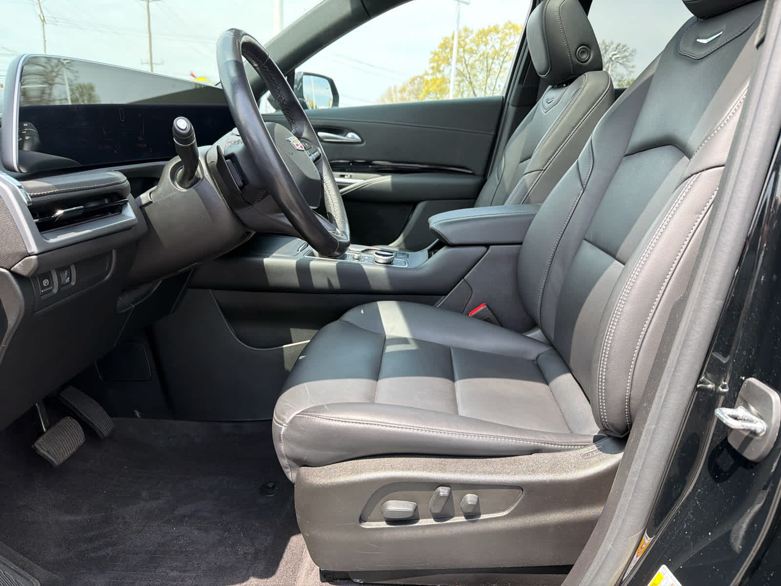 2024 Cadillac XT4 FWD Luxury