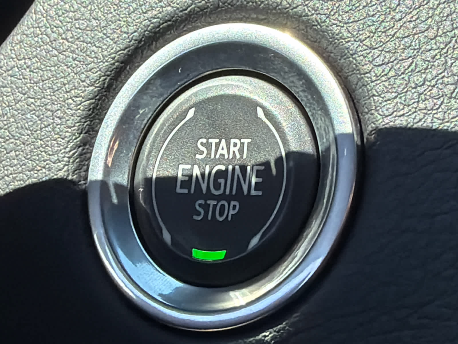 2023 Cadillac XT4 AWD Premium Luxury