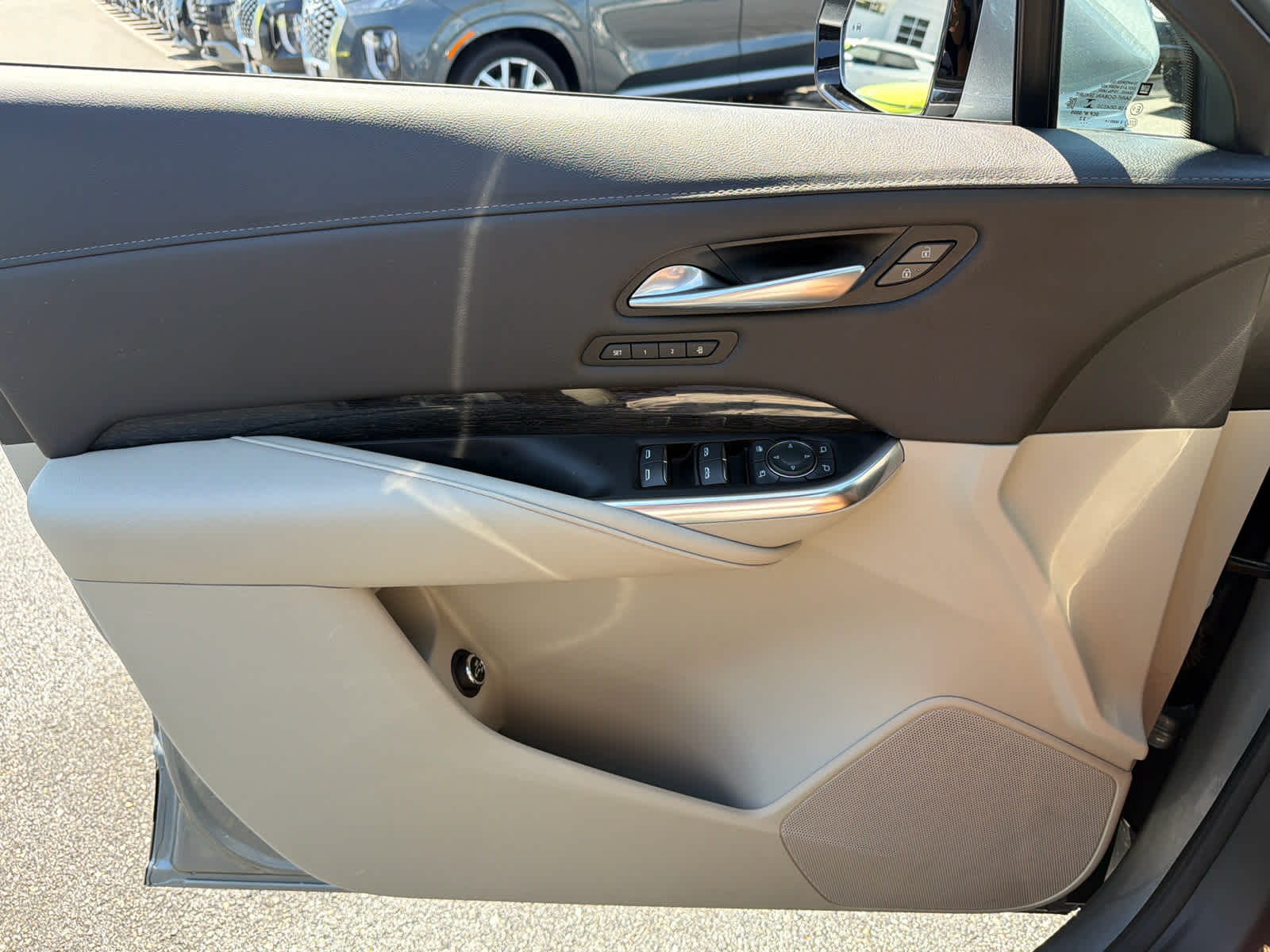 2023 Cadillac XT4 AWD Premium Luxury