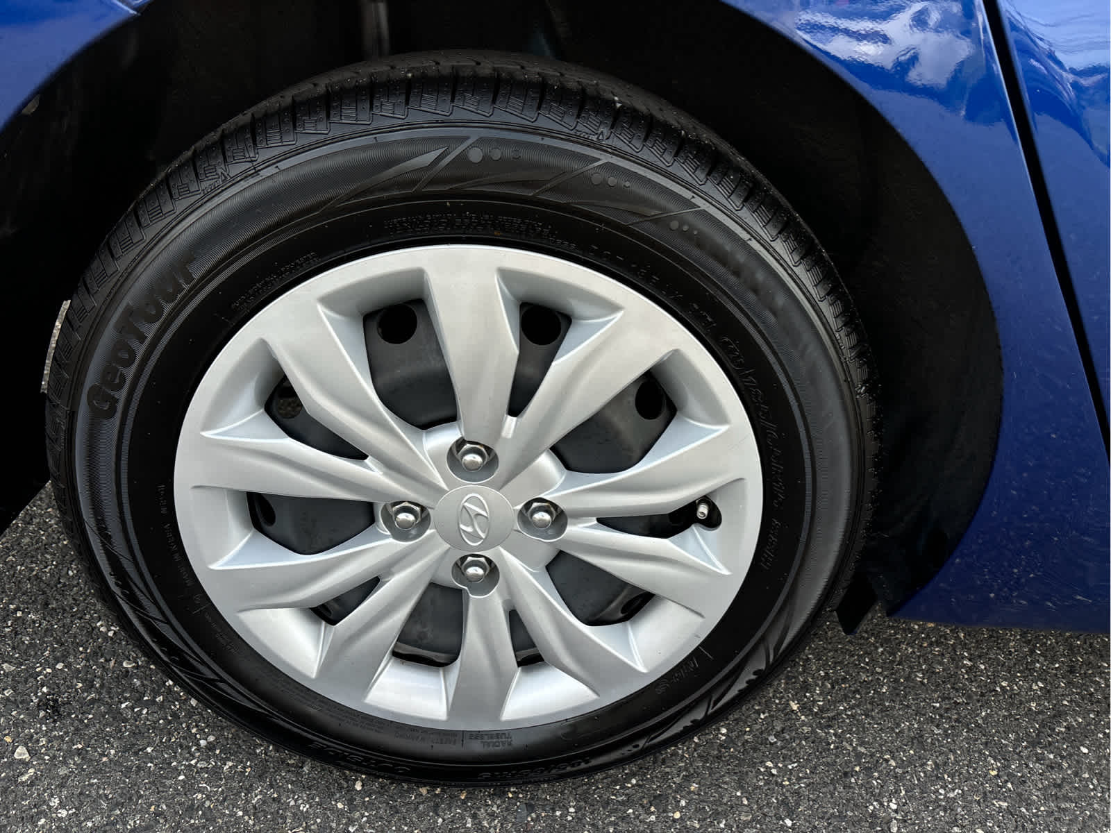 2022 Hyundai ACCENT SE