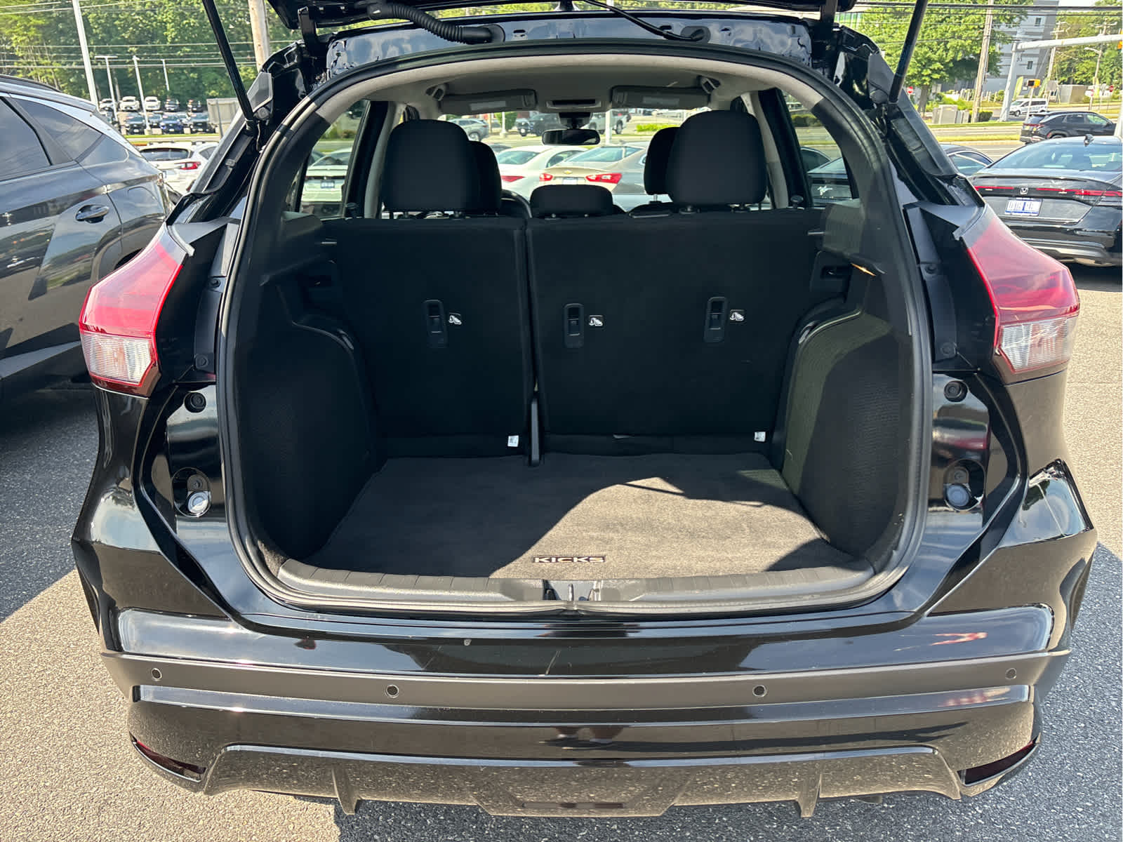 2025 Nissan Kicks Play S