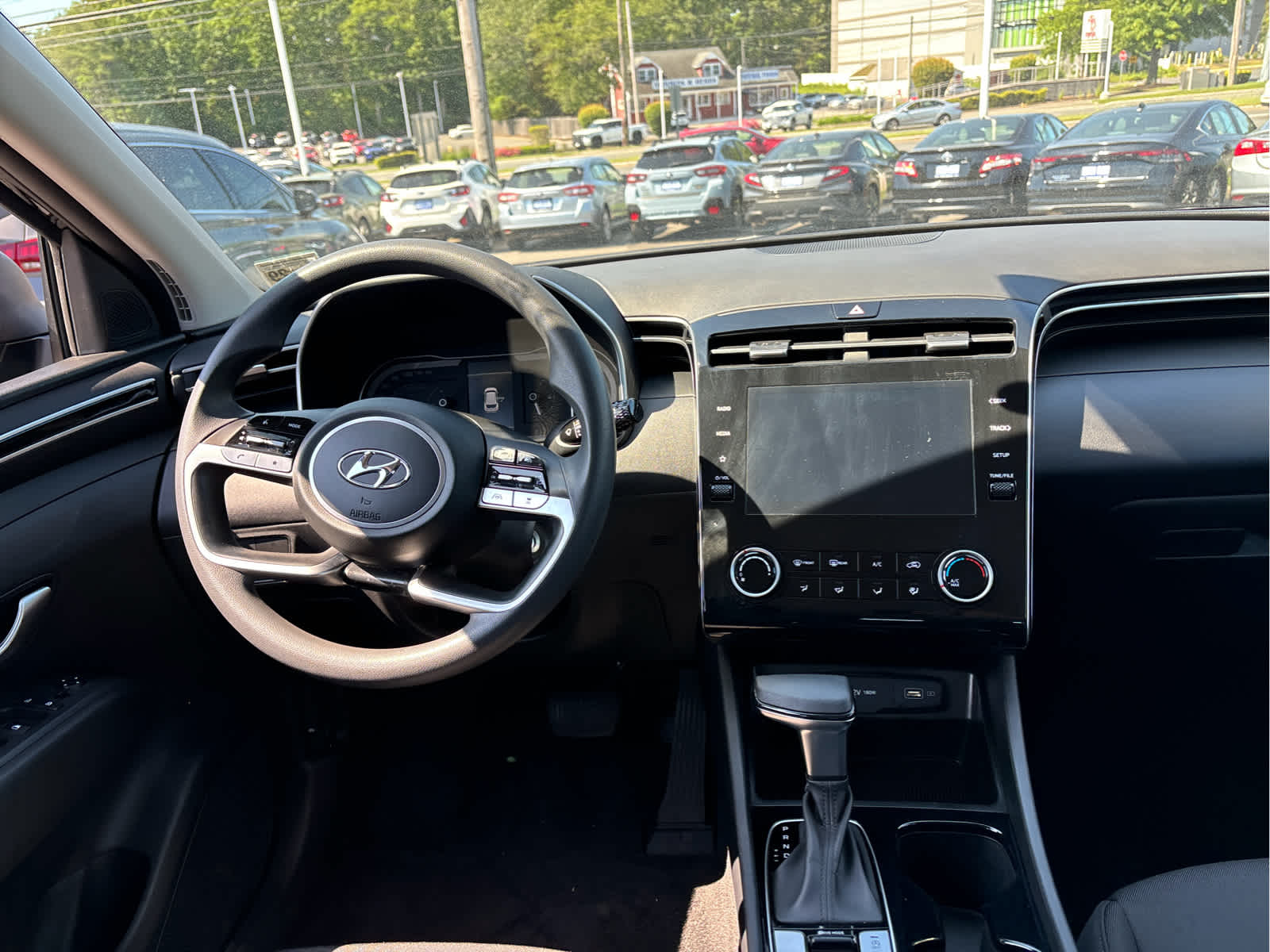 2024 Hyundai TUCSON SE