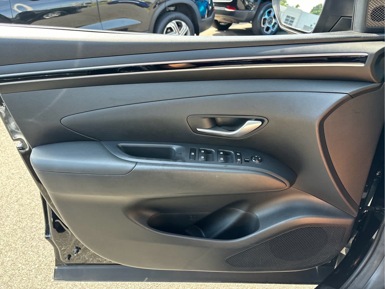 2023 Hyundai TUCSON SE