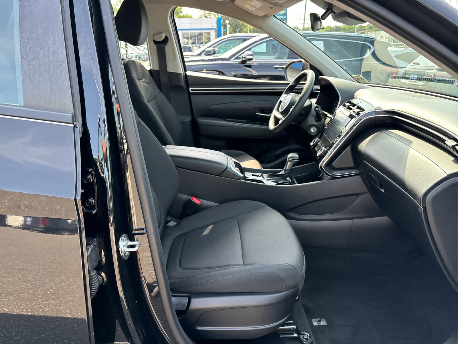 2023 Hyundai TUCSON SE
