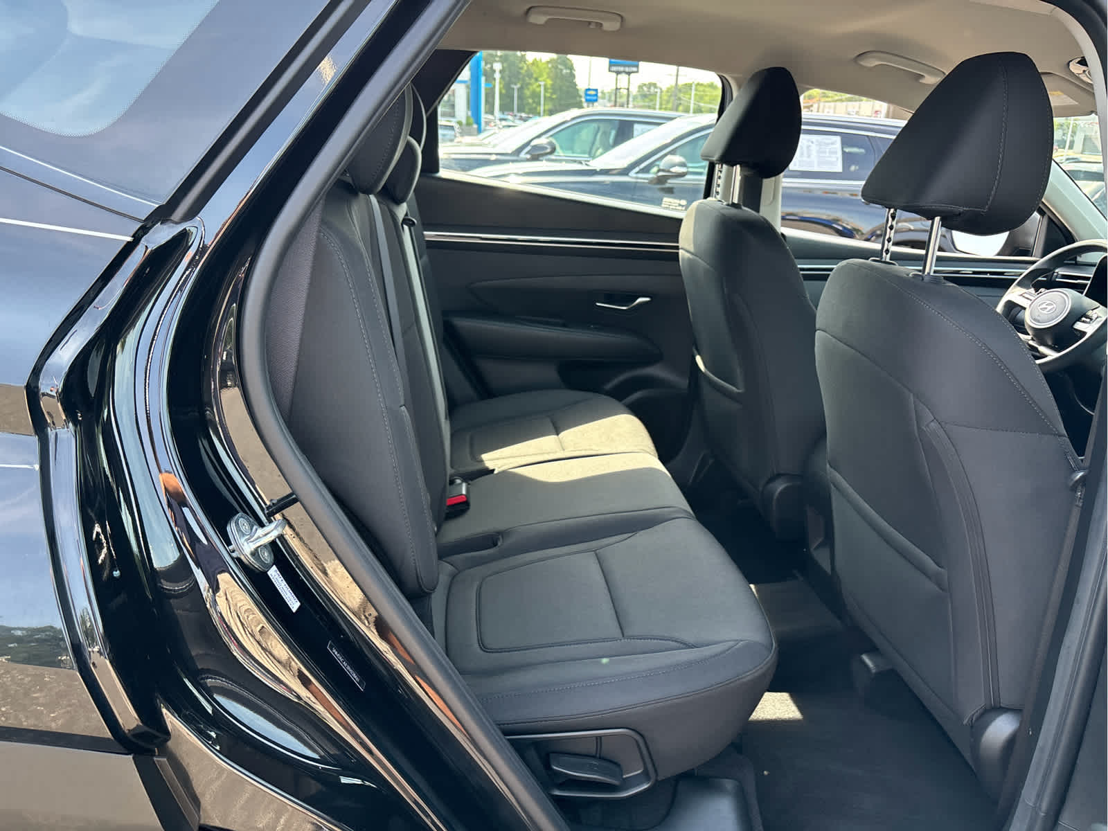 2023 Hyundai TUCSON SE