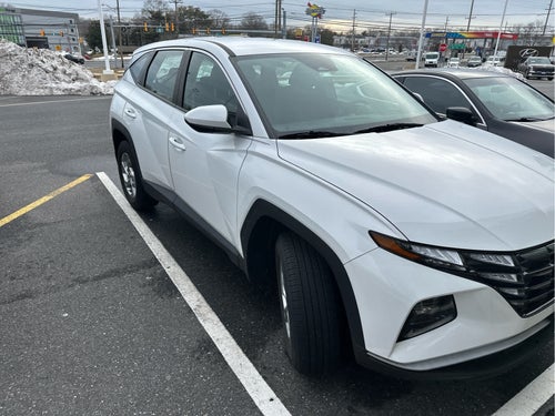 2023 Hyundai TUCSON SE