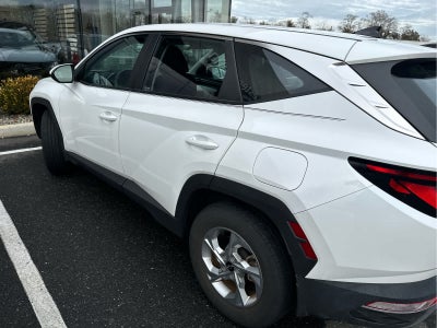 2023 Hyundai TUCSON SE