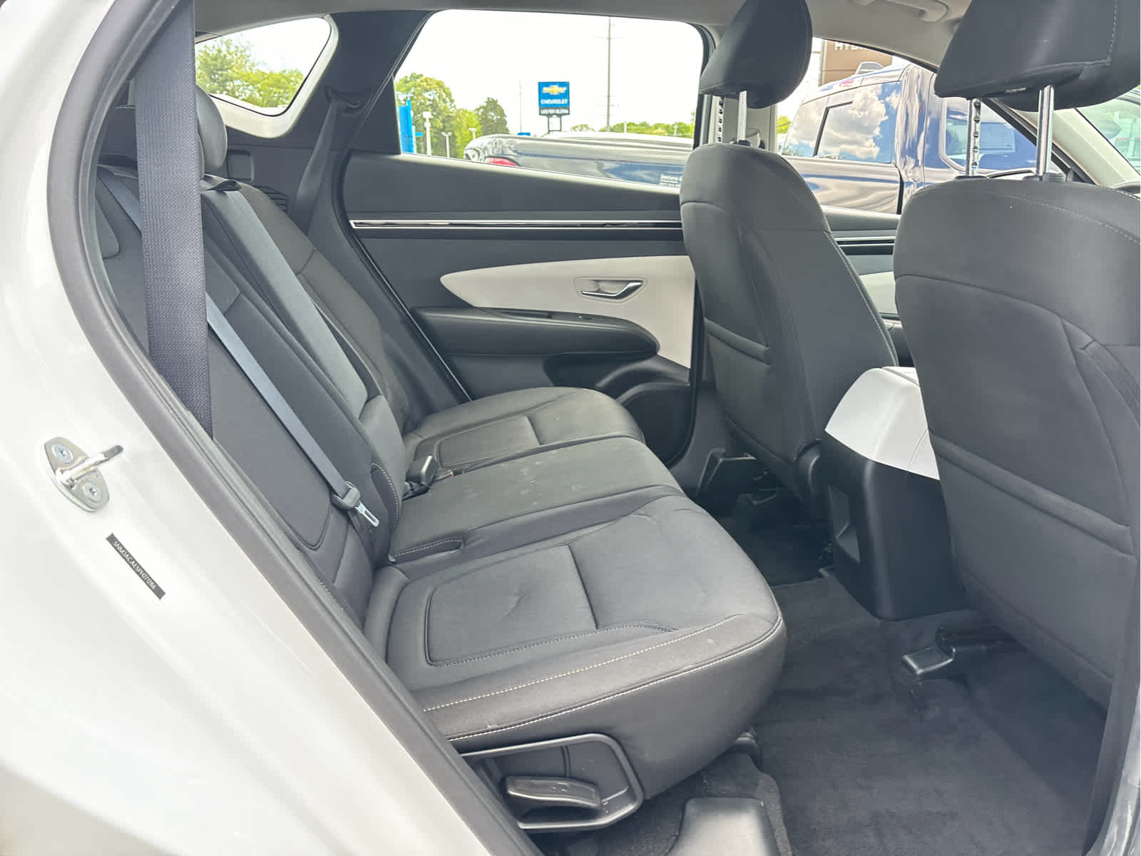 2023 Hyundai TUCSON SE