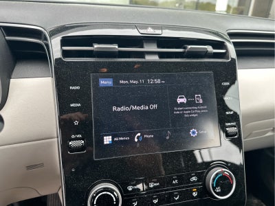 2023 Hyundai TUCSON SE
