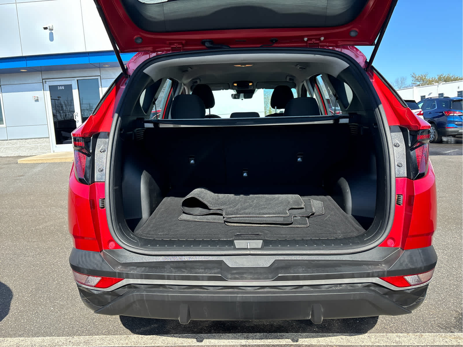 2023 Hyundai TUCSON SE