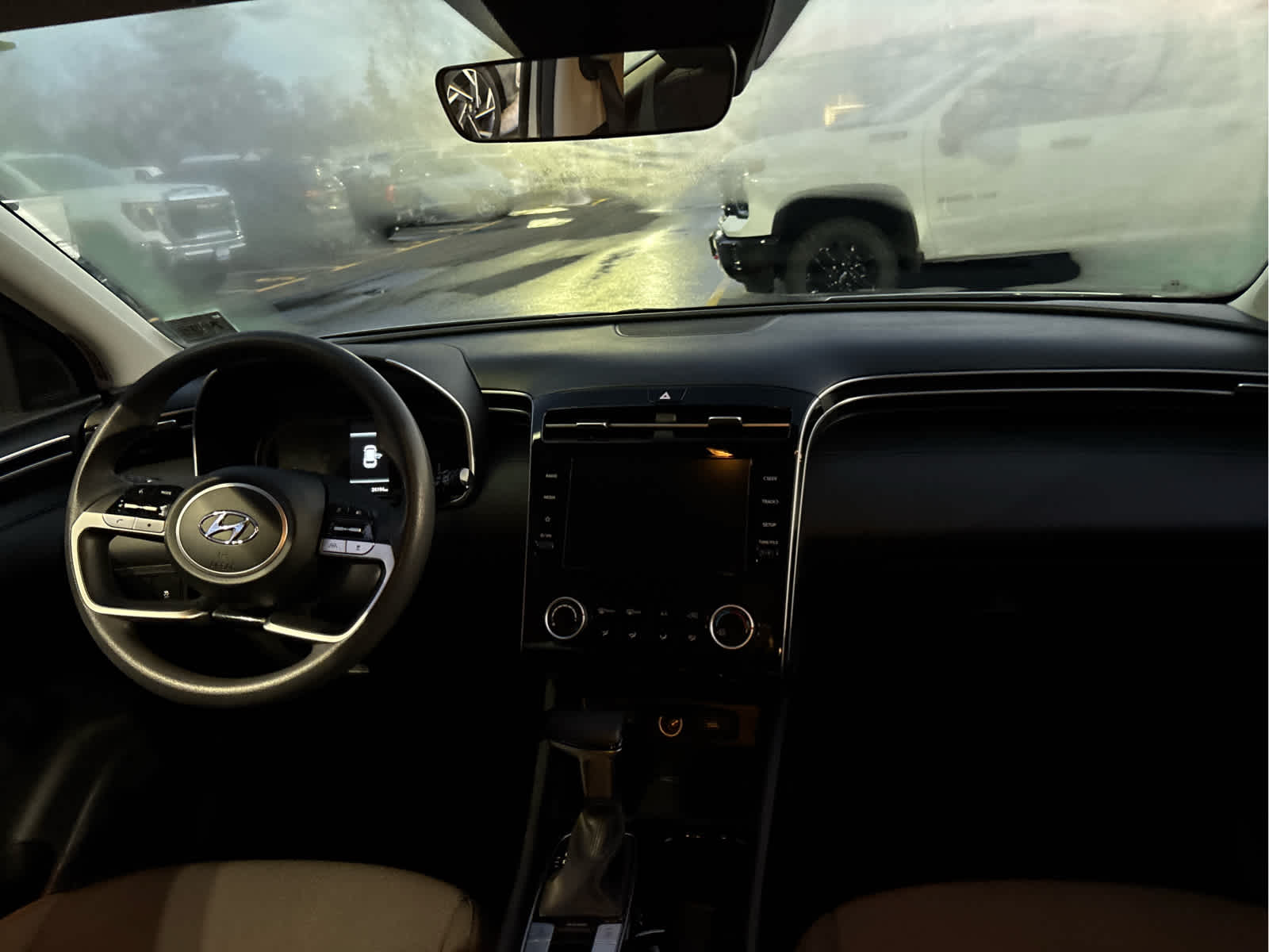 2023 Hyundai TUCSON SE