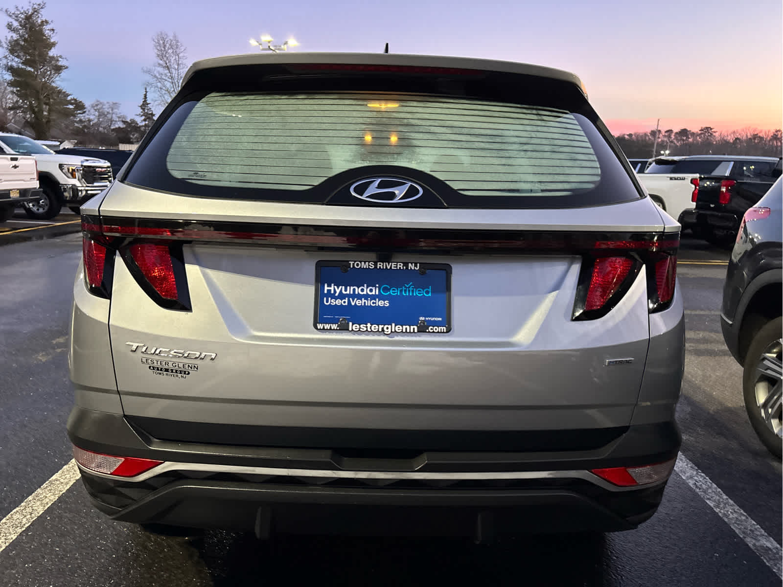 2023 Hyundai TUCSON SE