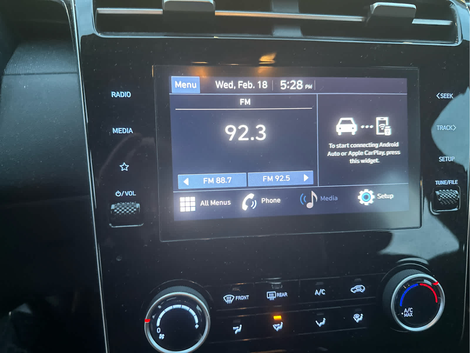 2023 Hyundai TUCSON SE