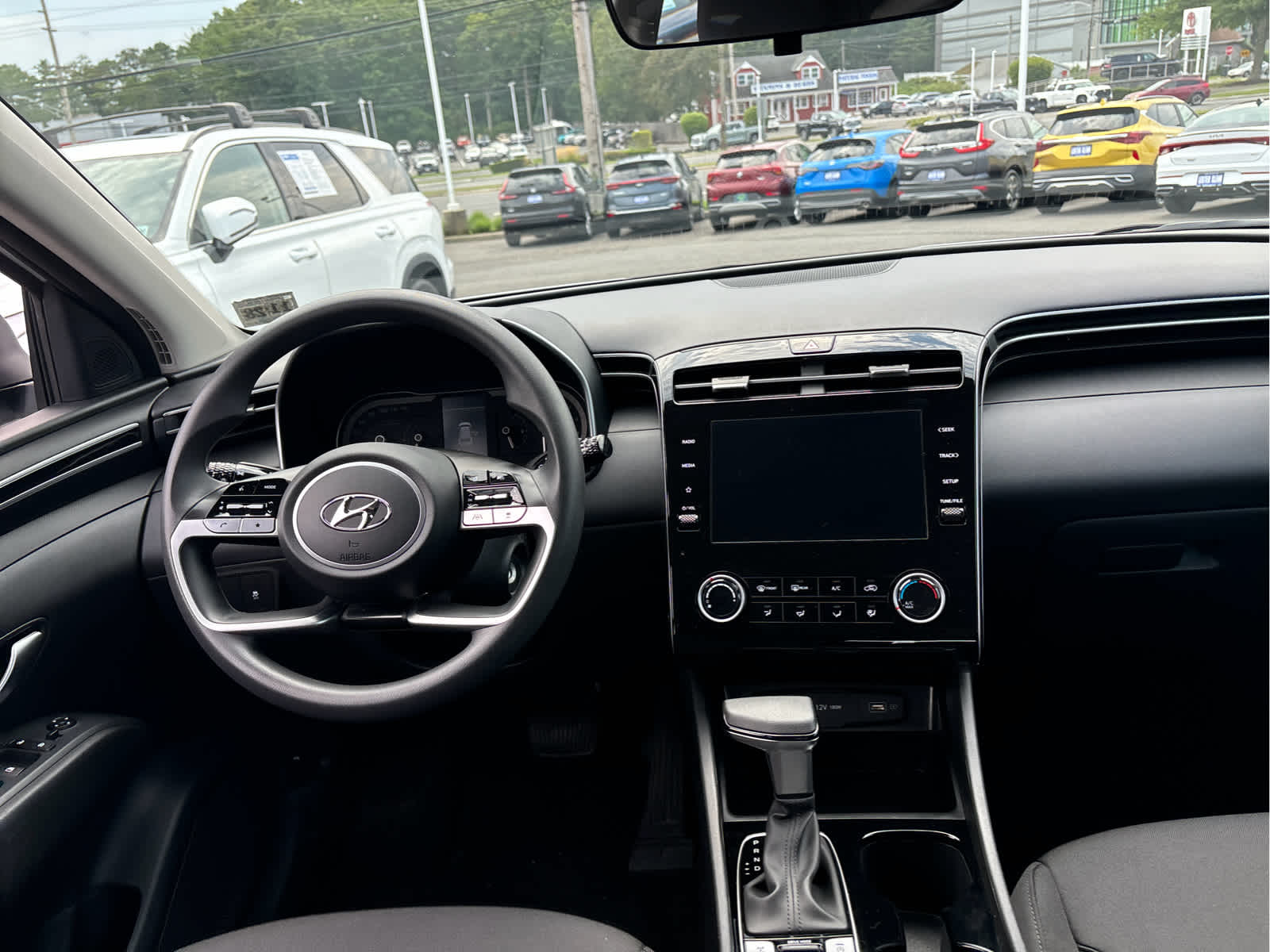 2024 Hyundai TUCSON SE