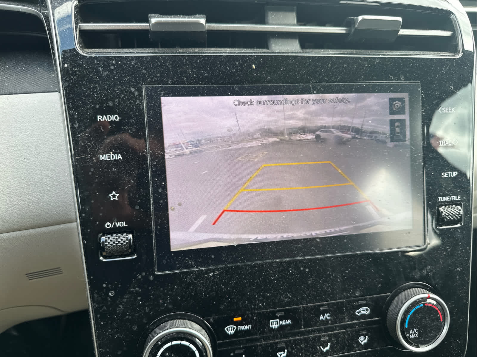 2024 Hyundai TUCSON SE