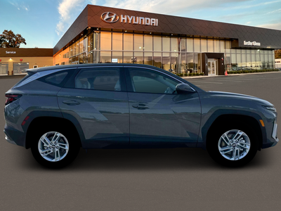 2026 Hyundai TUCSON SE AWD