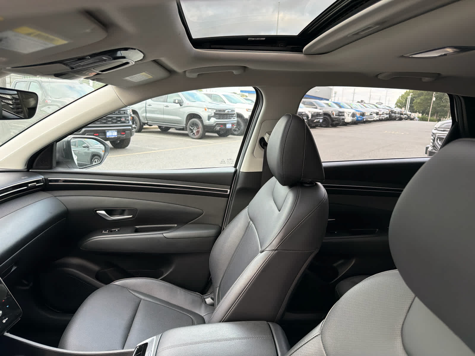 2024 Hyundai TUCSON SEL