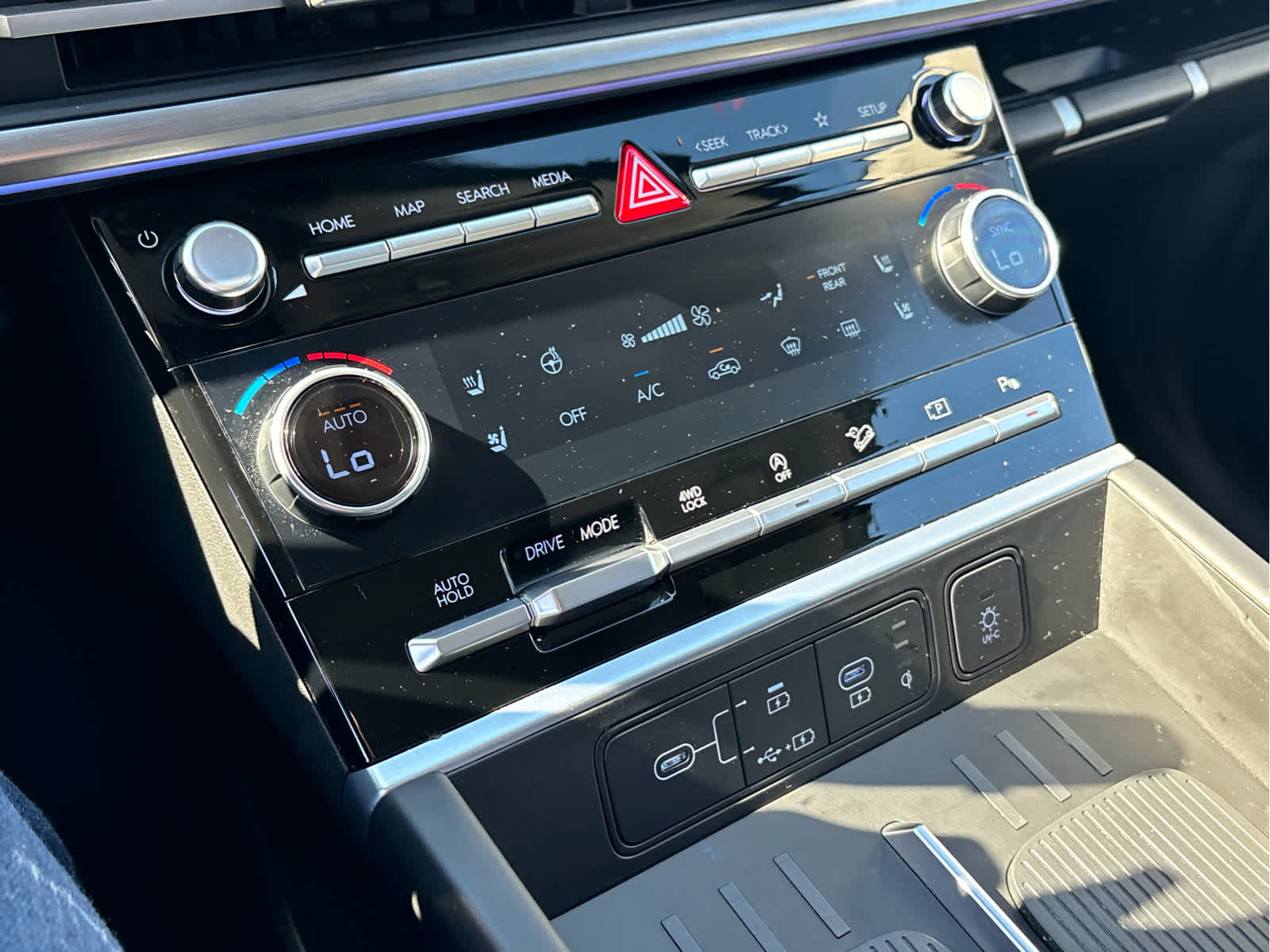 2025 Hyundai SANTA FE Limited