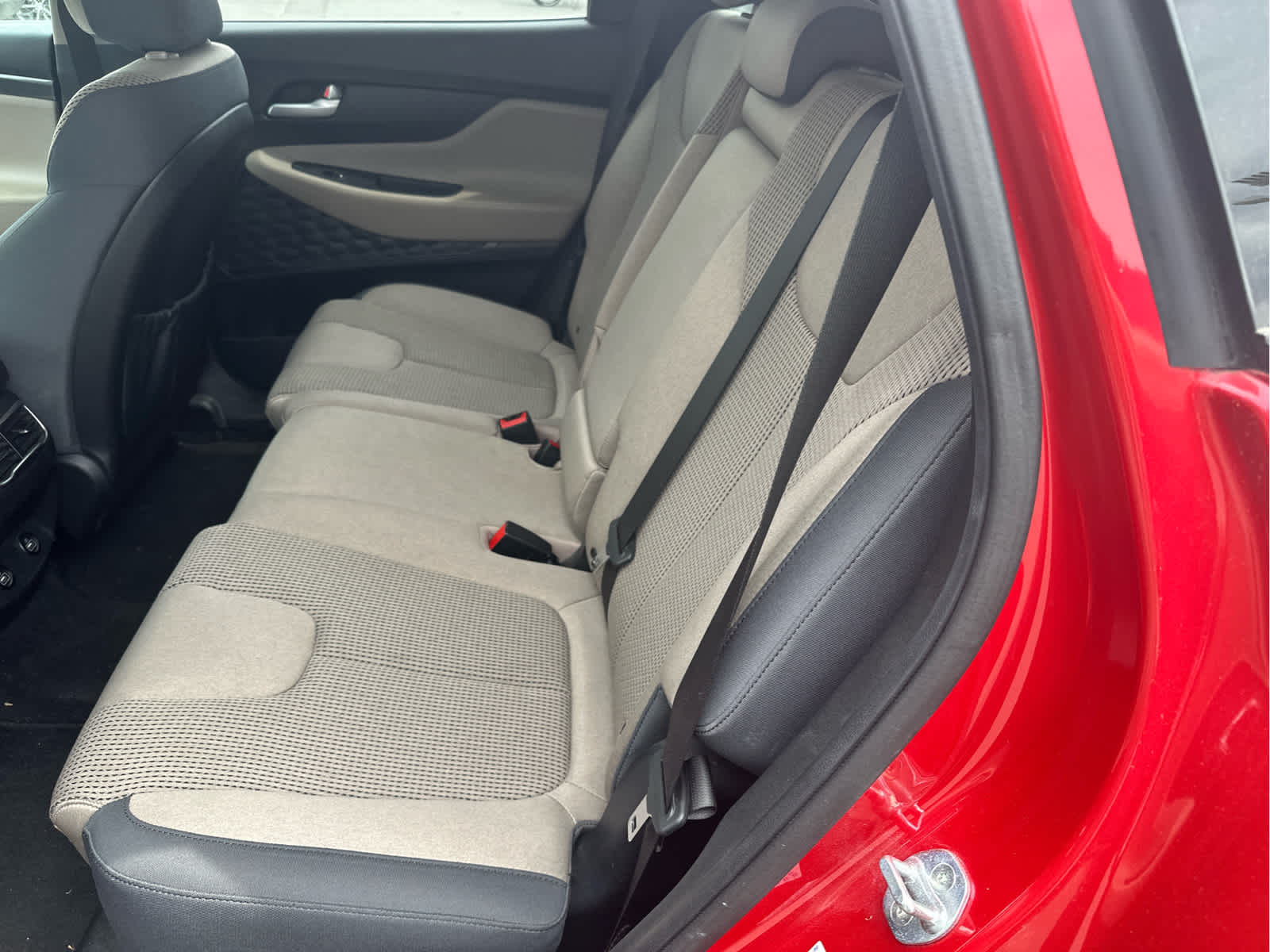 2022 Hyundai SANTA FE SE