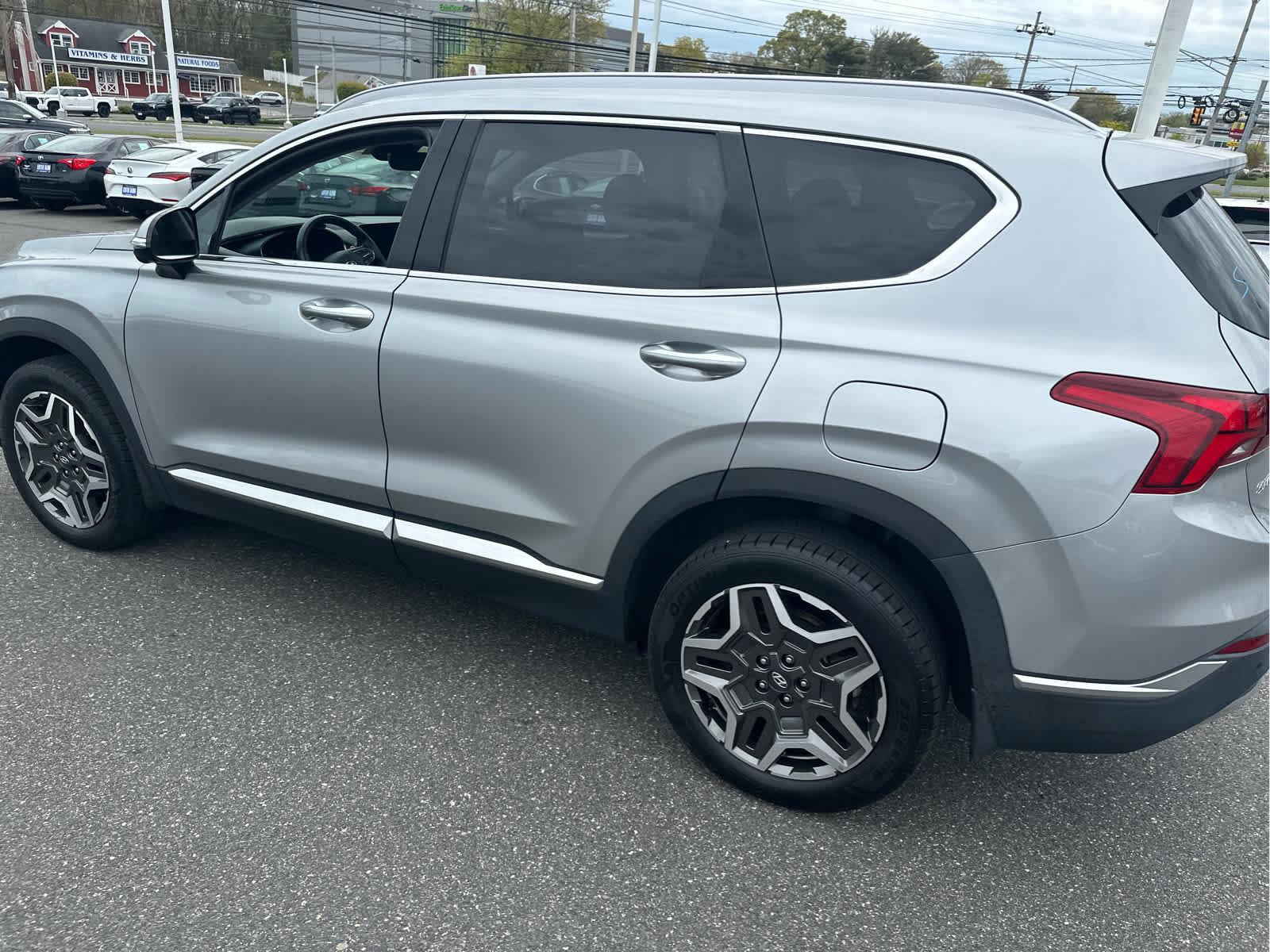 2023 Hyundai SANTA FE HYBRID SEL Premium
