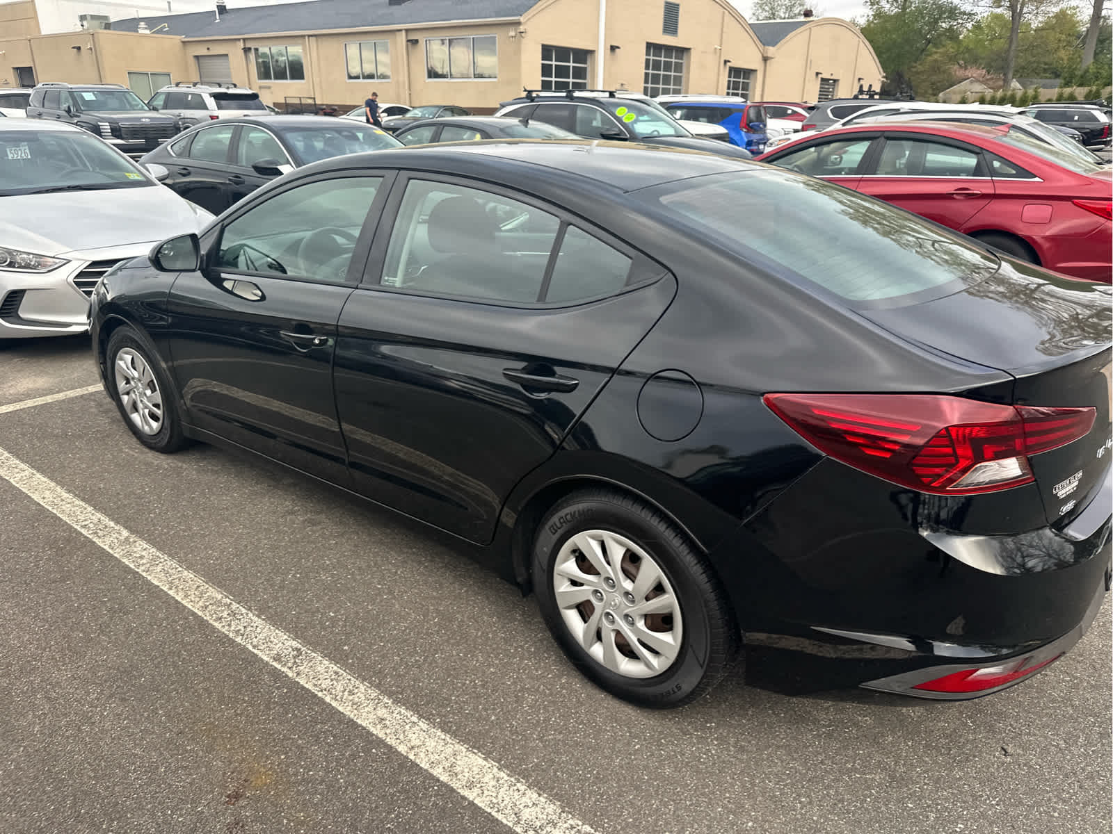 2019 Hyundai ELANTRA SE