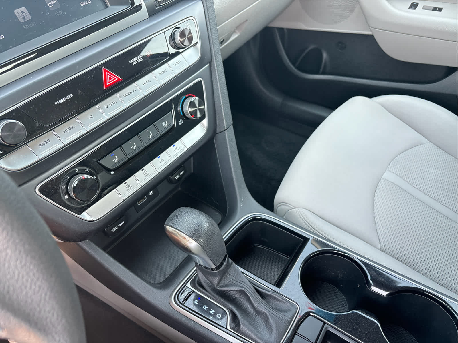 2018 Hyundai SONATA SE