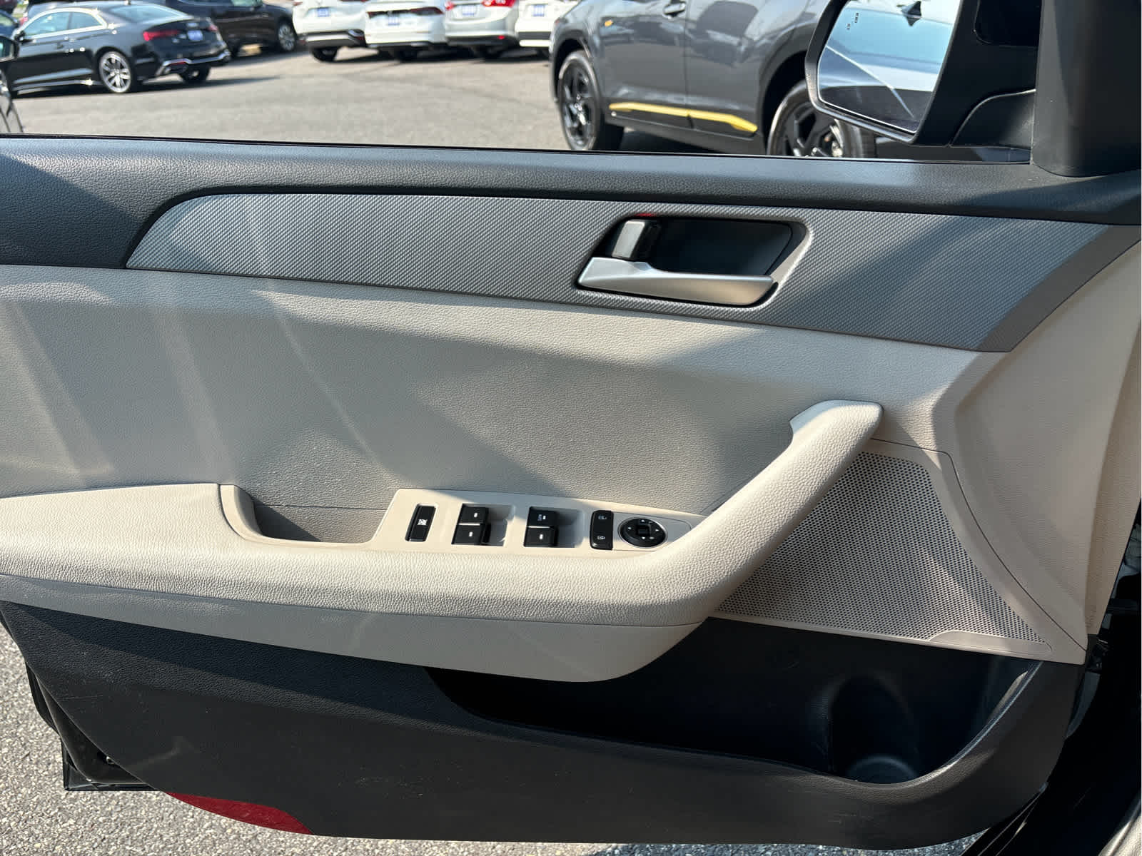 2018 Hyundai SONATA SE