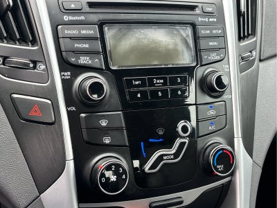 2013 Hyundai SONATA SE