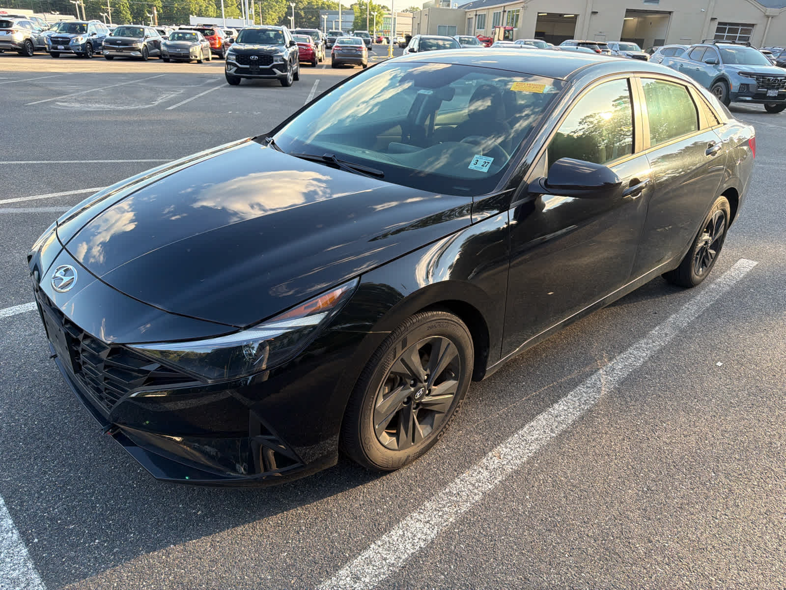 2022 Hyundai ELANTRA SEL
