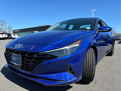 2022 Hyundai ELANTRA SEL